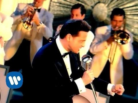 Luis Miguel - Santa Claus Llego A La Ciudad (Official Music Video)