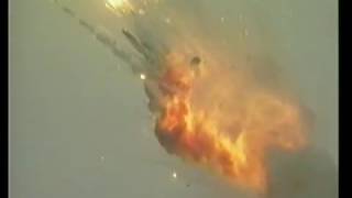 Longer video of 'Ariane 5' Rocket first launch failureexplos