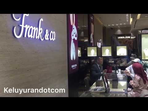 Assalamualaikum temen-temen. Kali ini aku lagi cari cincin nikah nih buat acara pernikahan nanti.. Y. 