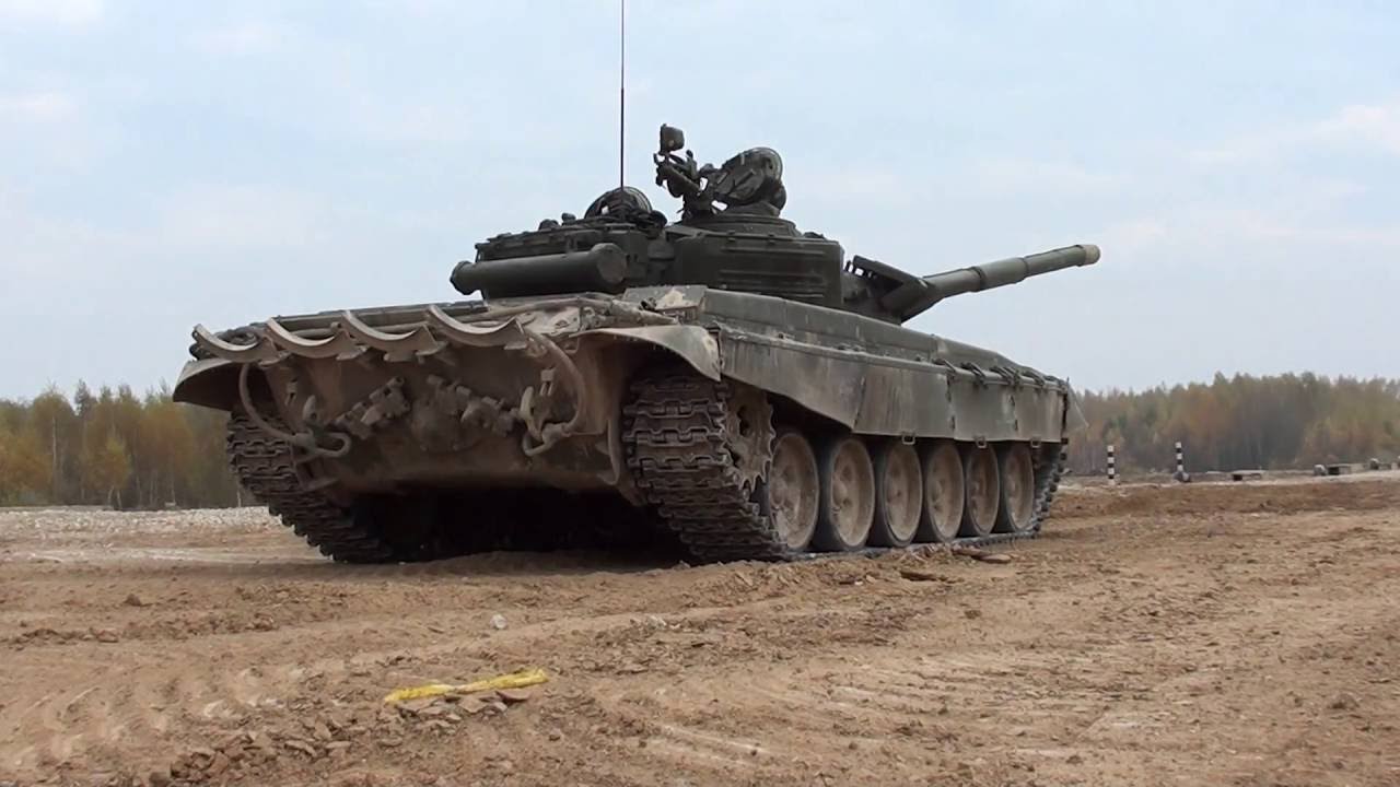 Soviet T 72b Tank With Kontakt 5 Era Youtube