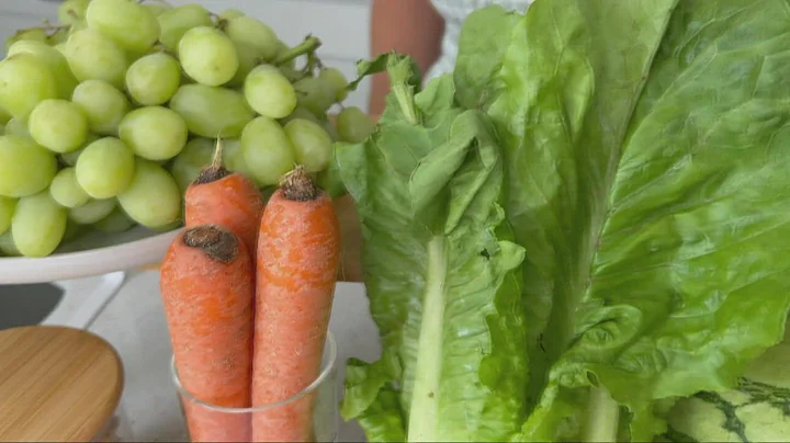 Foods that protect against sun damage | Healthy Li...