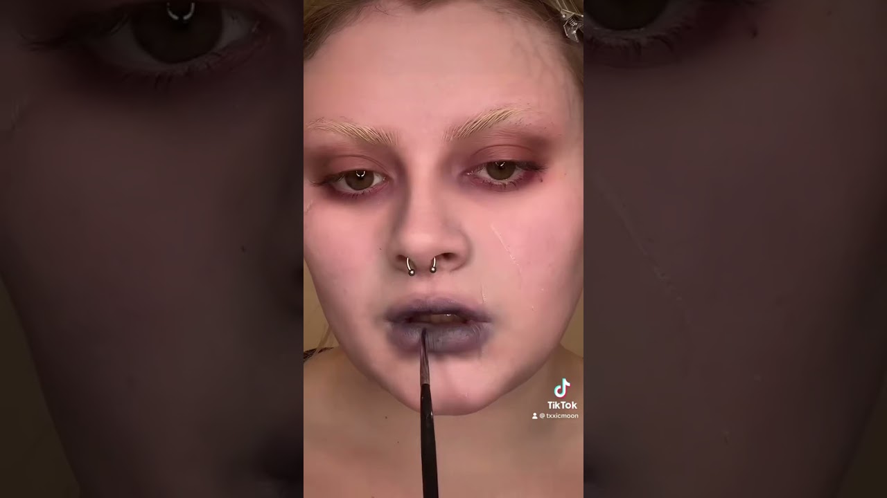 Living dead girl🧟‍♀️ 