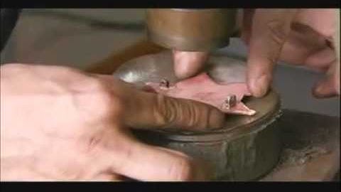 Smith & Warren: How Police Badges Are Made