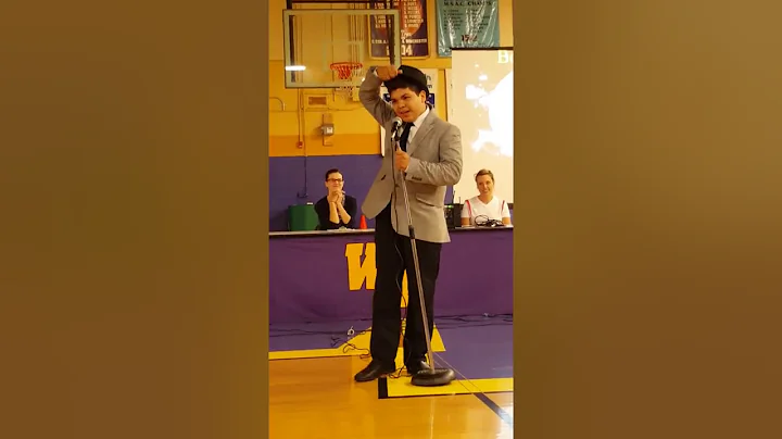 Benjamin Shockley singing Frank Sinatra's Fly Me t...