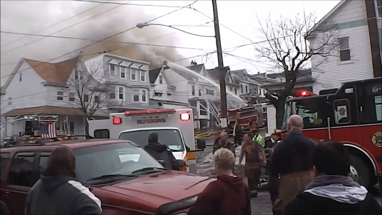 Homes Damaged By Fire on South Walnut St in Mt Carmel, Pa 3 16 2015