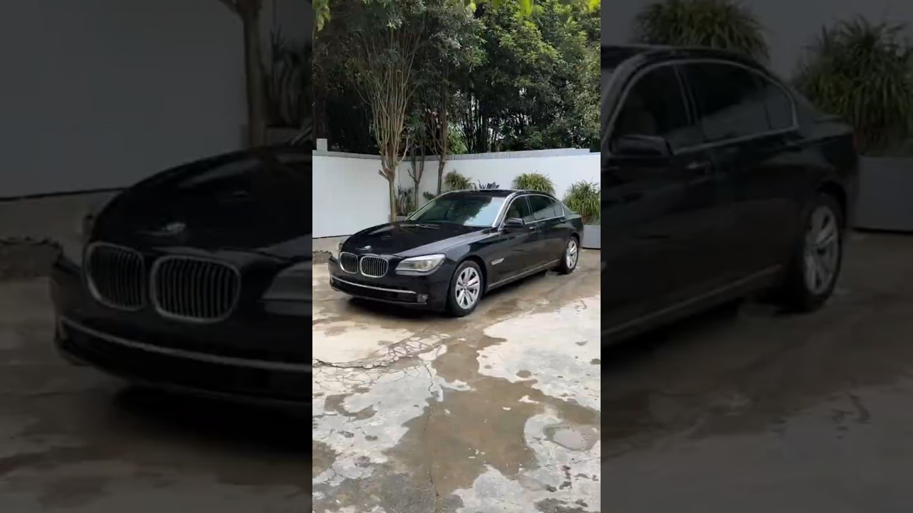 Cleaning the beautiful car🚘😗