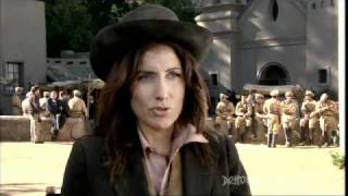 House - Season 7 - 7x15 - 'Bombshells' EPK - Interview with Lisa Edelstein