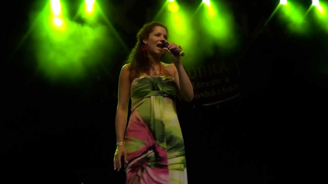 Vágó Bernadett - Csillagok aranya