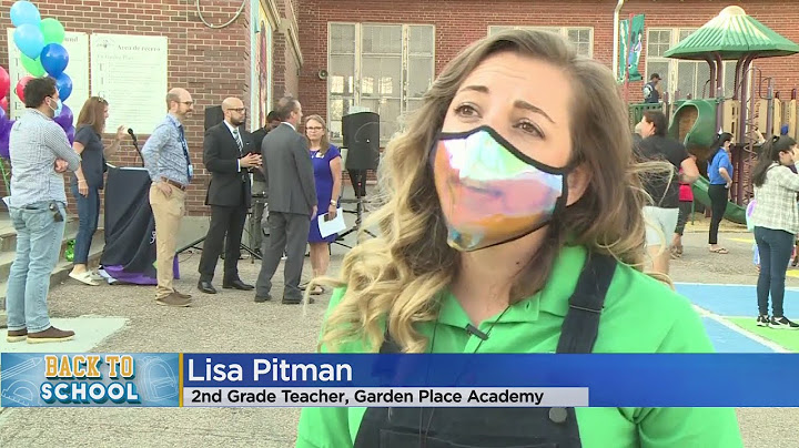 Colorado Teacher Explains How Teaching With A Clear Mask Helps