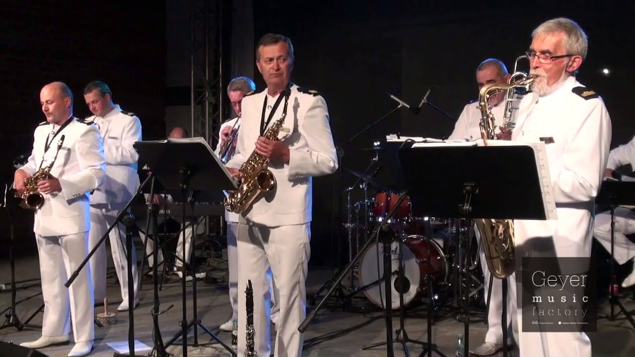 New York, New York - White (Boat) Dancing Orchestra