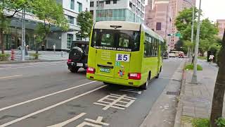 大都會客運 藍5 Toyota中巴 KKB-0325