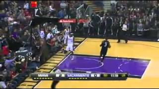 Lebron James dunk vs. Kings