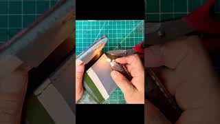 DIY - Making a classic leather bifold wallet. Shell - Conceria La Bretagna -Burgundy Ghost #video