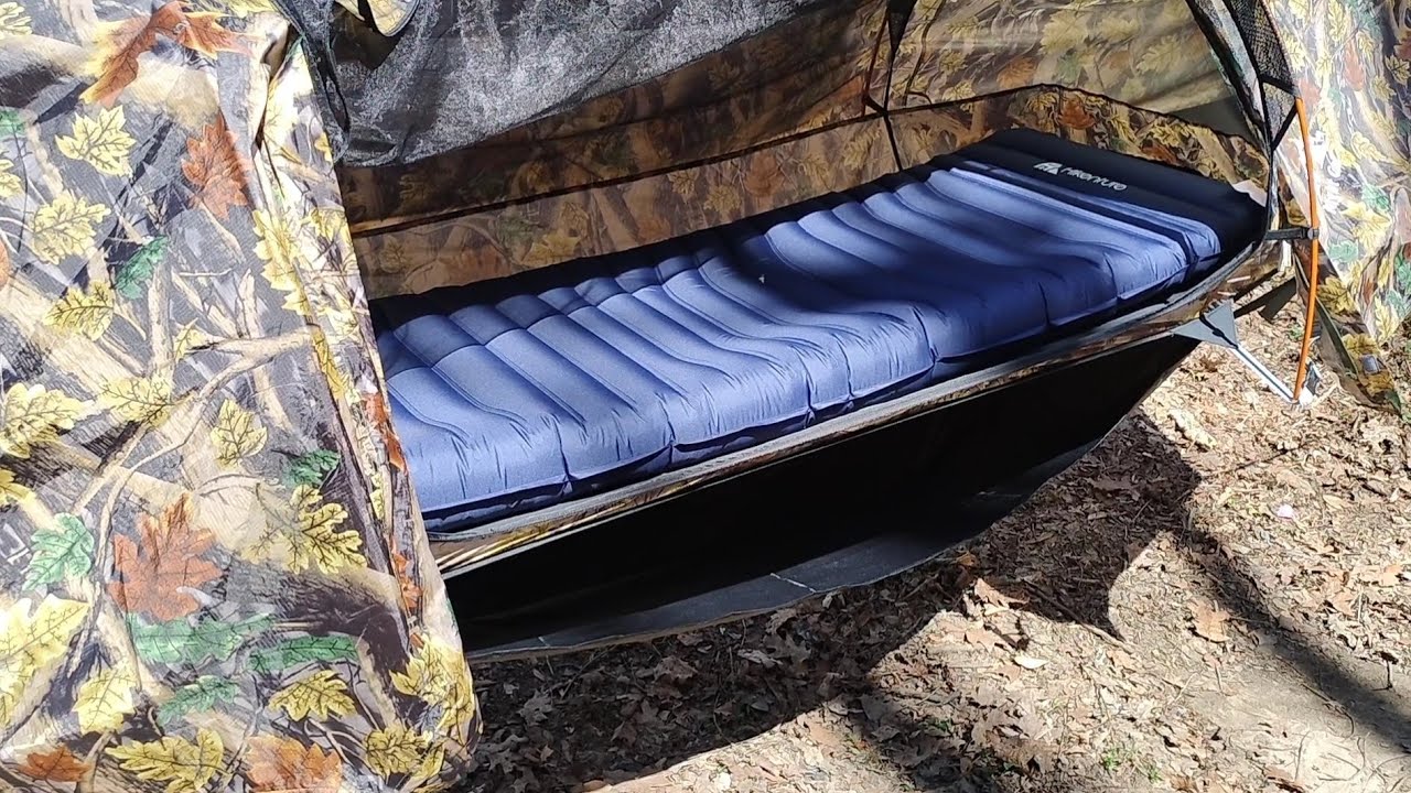 Hikenutre Ultra thick sleeping pad in the New Night Cat lay flat