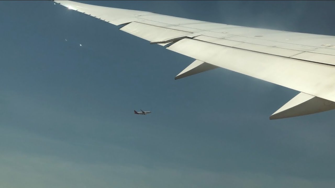 LATAM Boeing 787-9 Dreamliner PARALLEL TAKEOFF from MADRID | CC-BGA