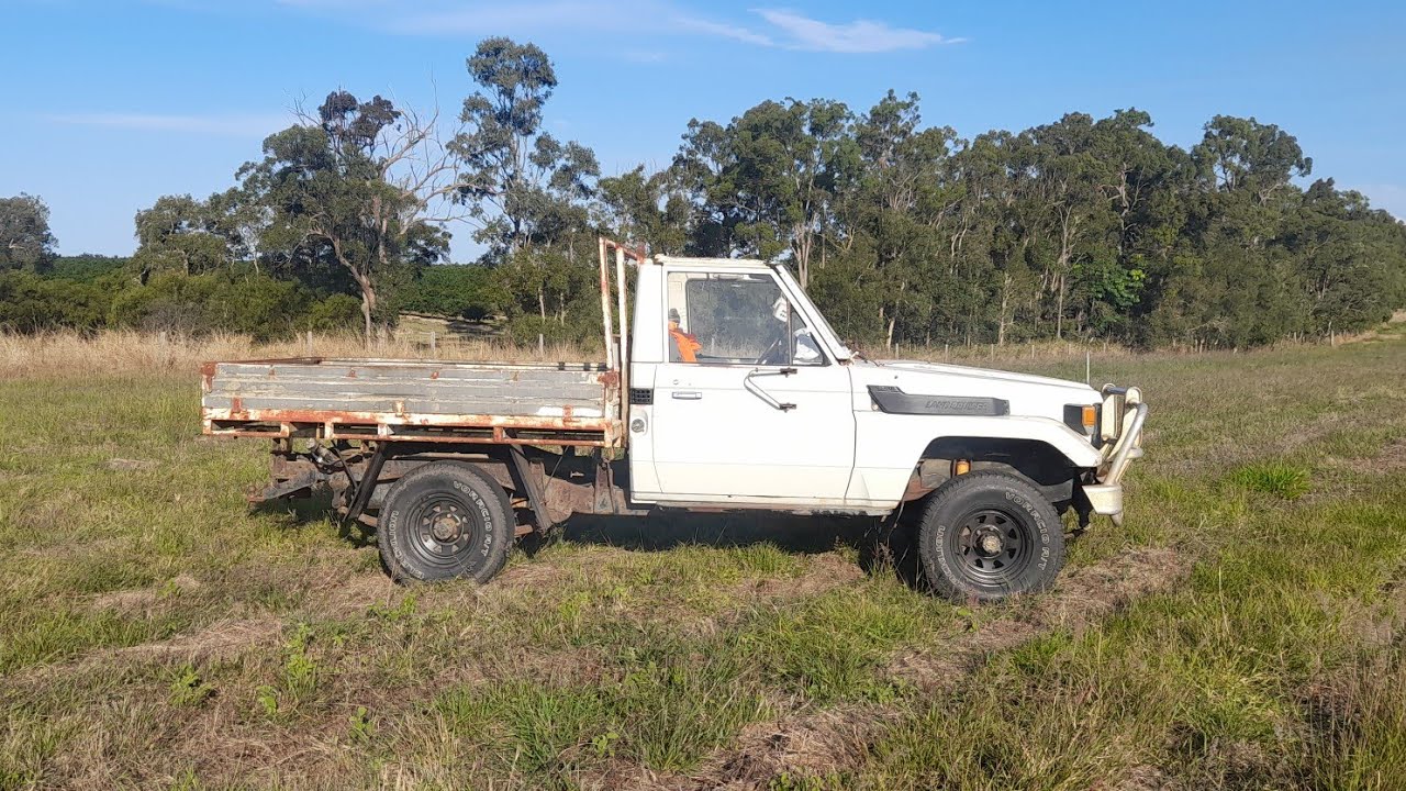 WALK AROUND OF MY 1985 FJ75 SERIES LANDCRUSIER(BIG PLANS) - YouTube