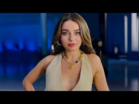 بنت بتكره ابن الجيران ومش بطيقه بس بيطلب منها تعمل معاه لقاء صحفي لأنه عالمي ومشهور وإلا هتترفد