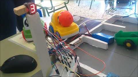 Proyecto Picaxe. Parking automático con contador de vehículos