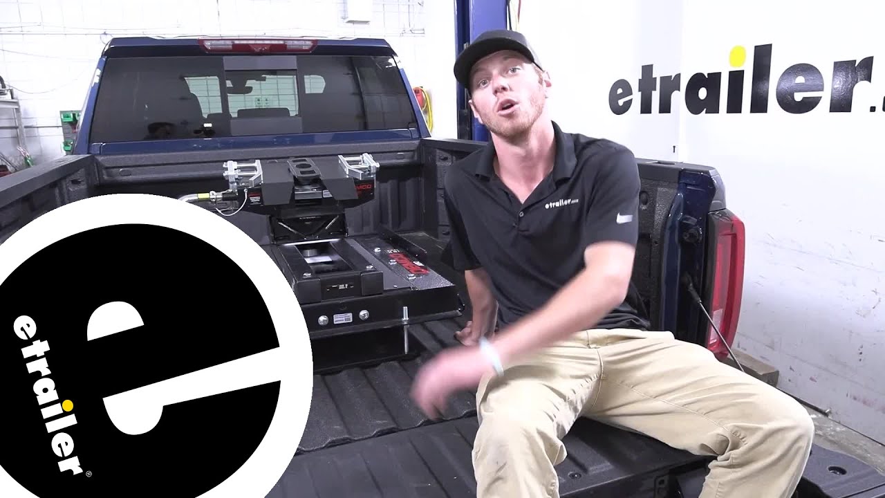Demco Hijacker Autoslide 5th Wheel Trailer Hitch Installation 2021 Chevrolet Silverado 3500