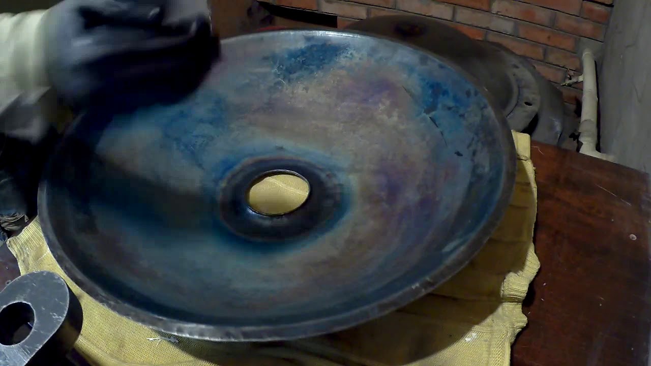 The glueing process is full of fun
