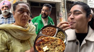 Khaya Amritsar Ka BEST kulcha 😍