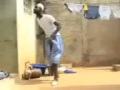 فيديو مضحك جدااا رقص افريقي على موسيقى راي جزائرية by Mino