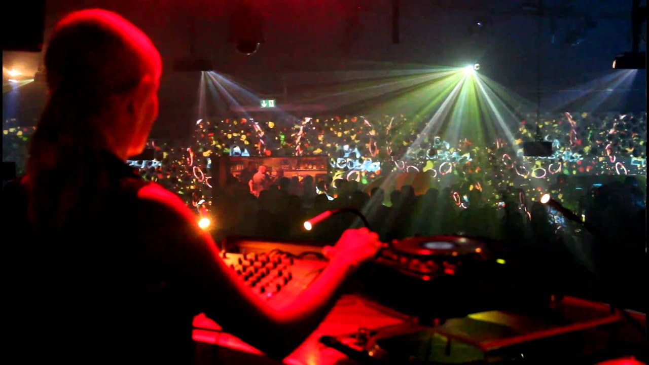 Cocoon Club Frankfurt - MACH2 - IDA ENGBERG (01.Okt.,2010)