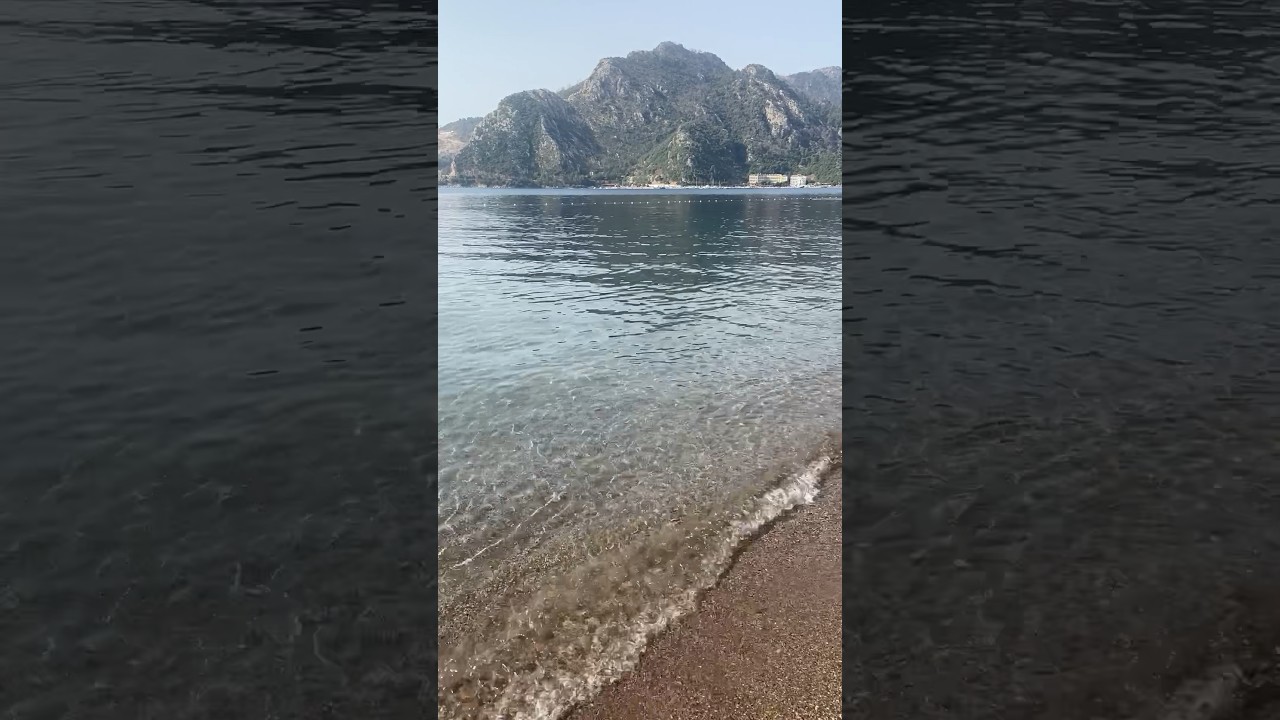 Relaxing sounds of waves 🌊 #asmrseasounds