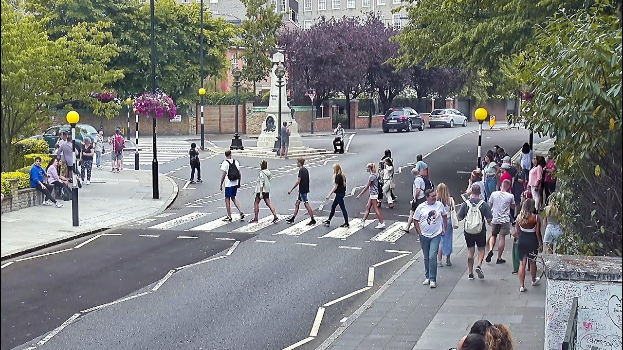 Live webcam view of Abbey Road Zebra Crossing Live
