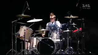 Dan Balan  drummer concurs