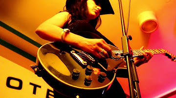 Altera - Lost (official video)