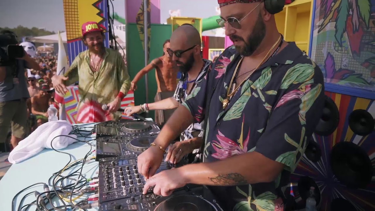 Rimini La Spiaggia Di Miramare Pronta A Ospitare Il Jova Beach Party Video