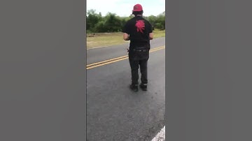 drag slash vs Rustler, slash wins and gets T-Boned by Rustler #910 #StreetRace #Traxxas #Slash