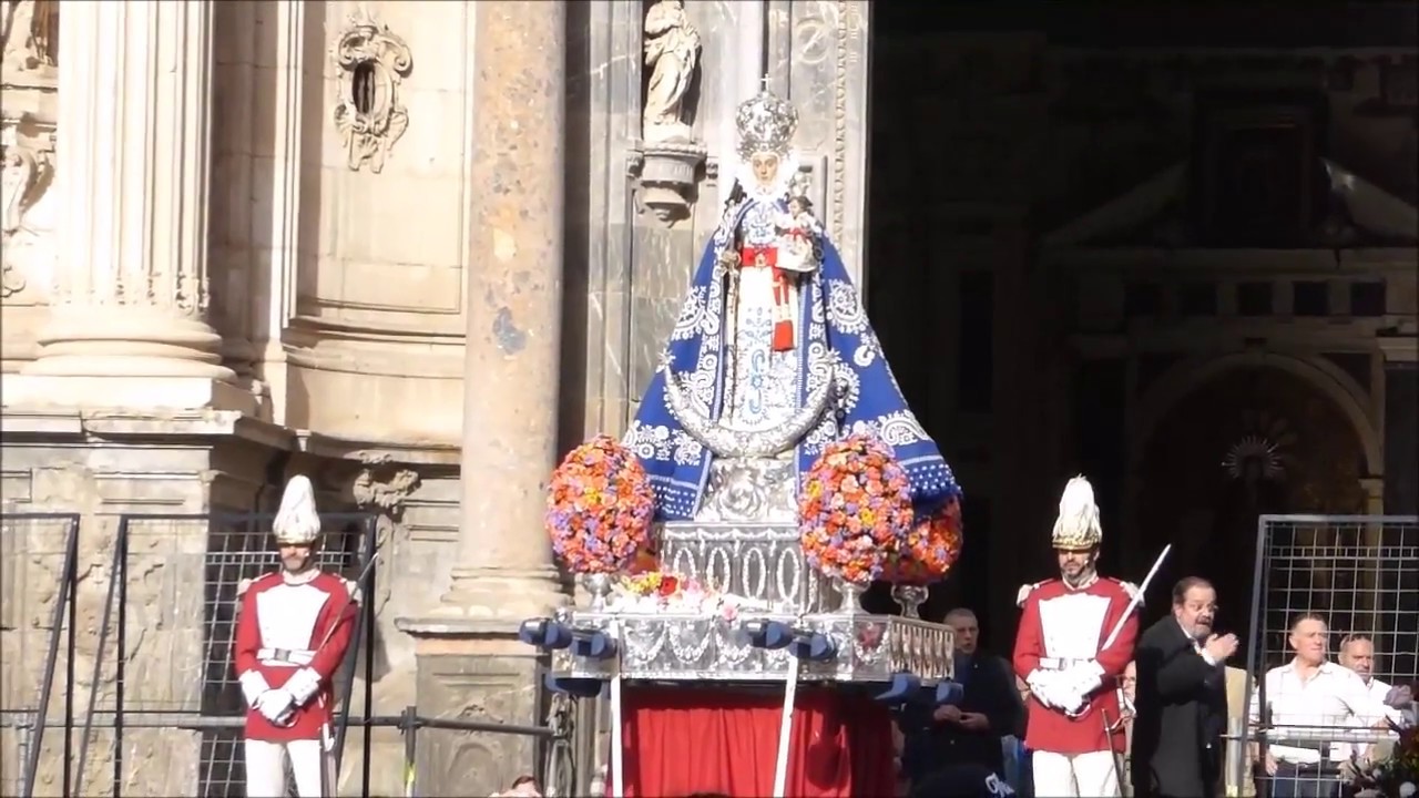 Ofrenda Floral a la Virgen de la Fuensanta de Murcia 2018