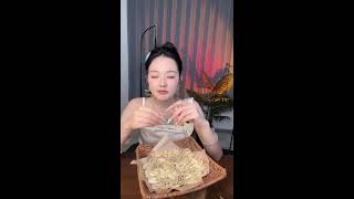 Mainland Chinese street snacks live broadcast