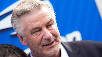 ‘Doesn’t look good for Alec’: Baldwin’s lack of attention causes car crash
