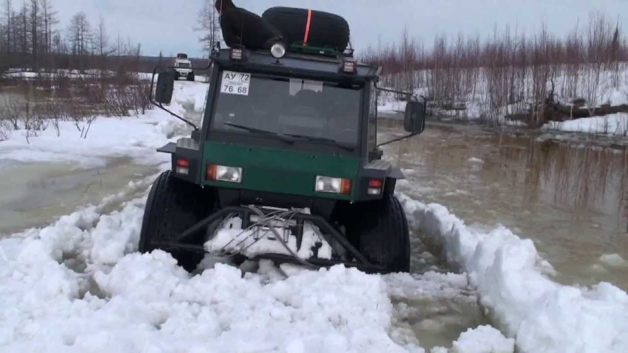Вездеходы в тундре зимой