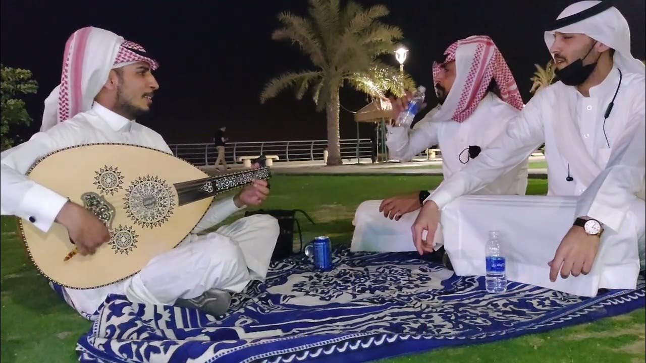 ARAB IDOL KHOBAR Saudi plays Oud, arab musical instrument (رجل سعودي