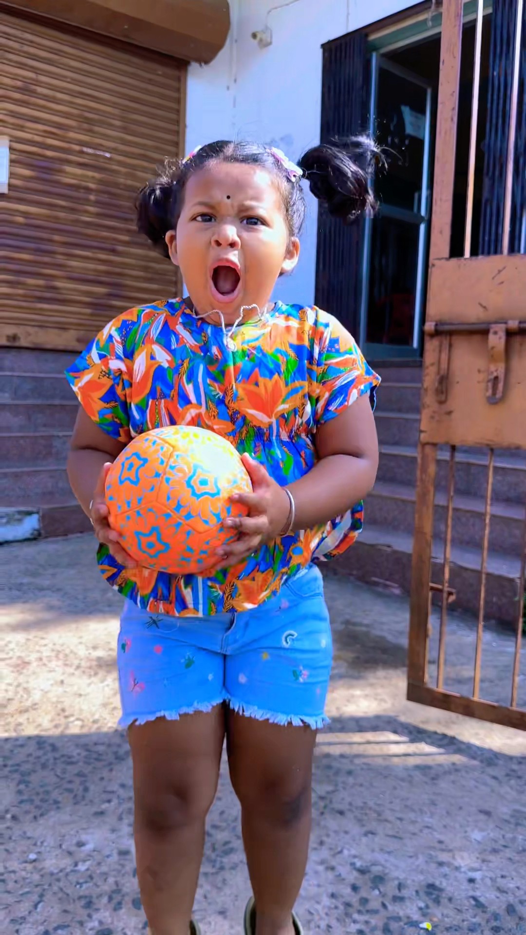Maago Tomar Ashirwad Mathai Niye Rakhbo?#mistihappylifestyle #shorts #viral #trending