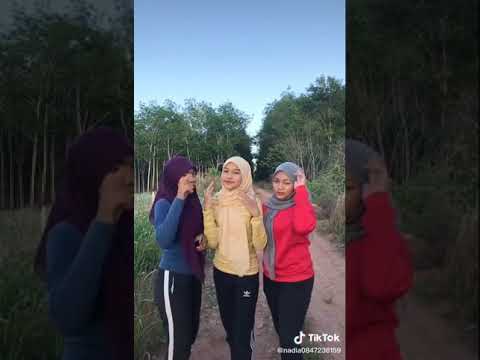 Awek tudung