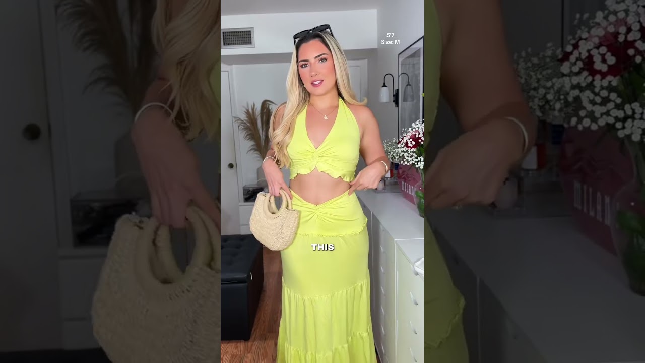 Immediately need in every color! ✨ This two piece set is sooo cute for the summer! 