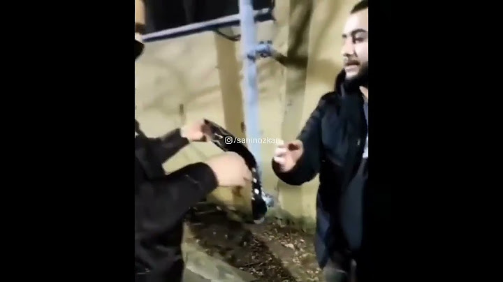 İstanbul'da Yabancı Uyruklu Kişiden Kemer Görünümlü Kılıç Çıktı