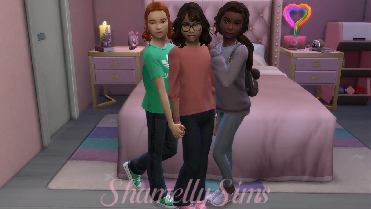 Watch me make a pose for The Sims 4