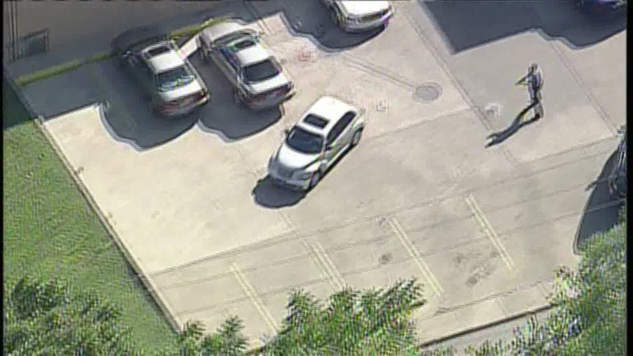 Suspects arrested after high-Speed Car chase - YouTube