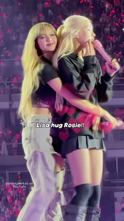 Rosé's completely opposite reaction when she is with Jisoo and Lisa!! 🤭🤍 #blackpink #rosé