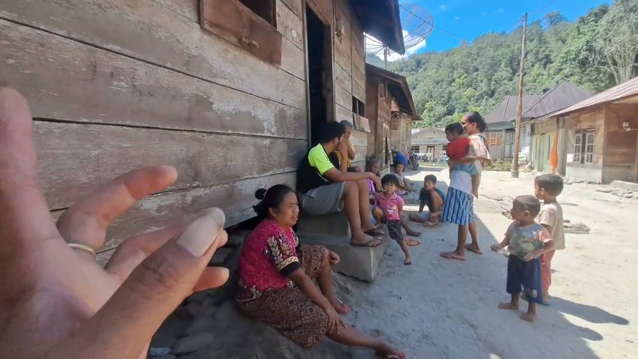 HADATARAN‼️KAMPUNG INI SANGAT RAMAI WALAU DI TERISOLIR DI PEDALAMAN HUTAN RIMBA