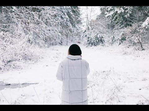 Βίντεο: Γιατί είναι λευκό χιόνι