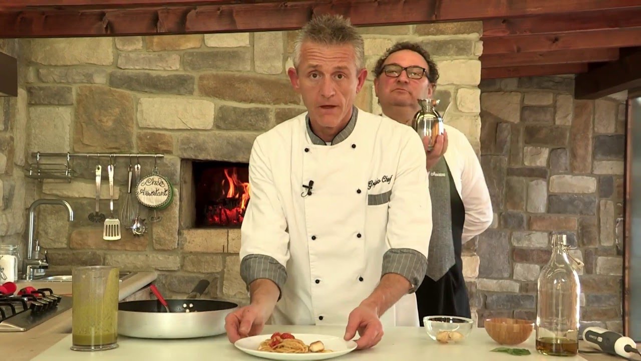 SPAGHETTI CON CAPESANTE - Video Ricetta - Grigio Chef