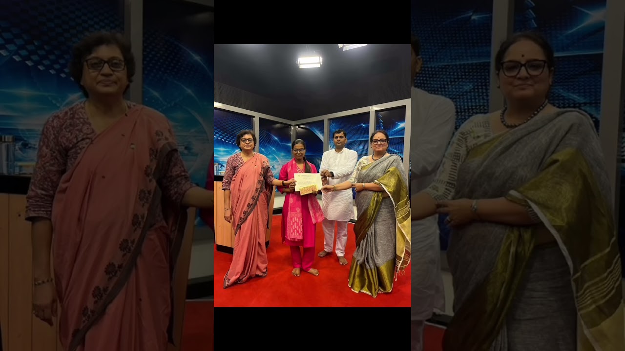 संस्कृत सप्ताह के समापन समारोह पर मुख्य अतिथि होने के साथ मैं संस्कृत की विनम्र छात्रा के रूप में भी