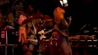 Youssou N&#39;Dour &amp; Neneh Cherry - 14 seconds (North Sea Jazz Festival 1995)